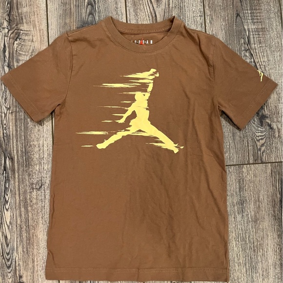 Jordan Boys Graphic T-Shirt Brown/Yellow (Size M 10–12) - Picture 1 of 6